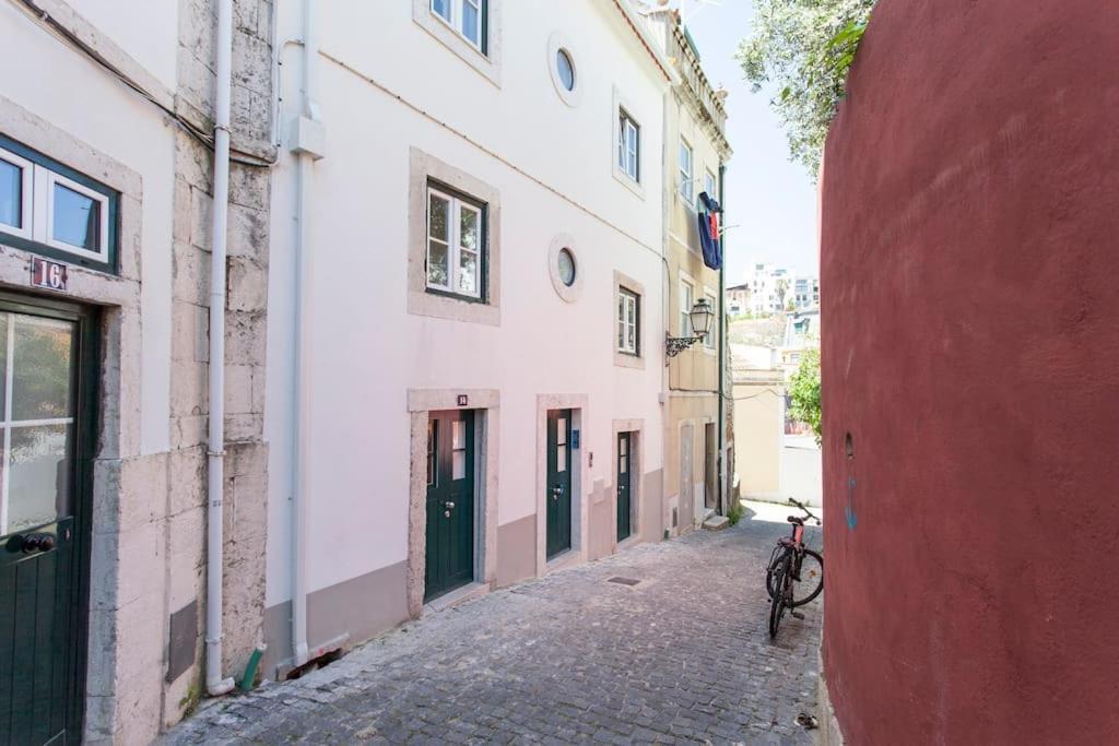Апартаменты Sao Vicente IV - Eco-Flat With French Balcony & View Лиссабон Экстерьер фото